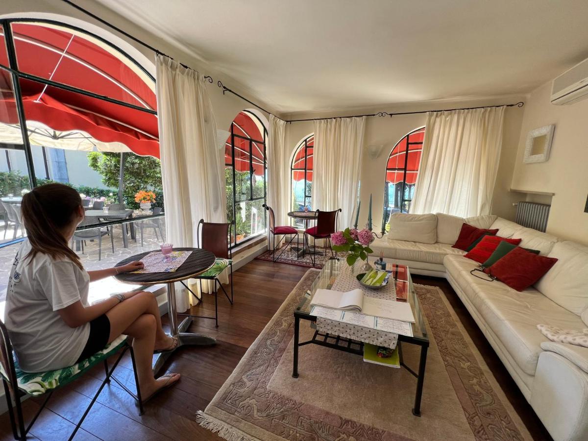 Villa Corteolivo Rooms Torri Del Benaco Exterior photo